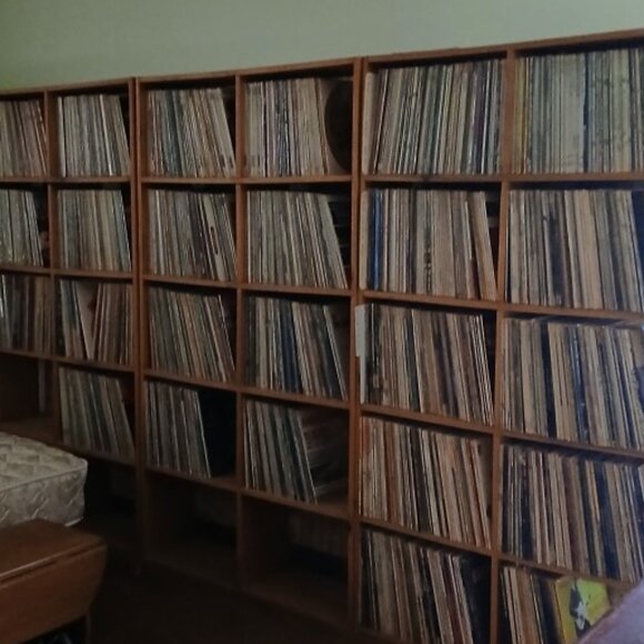 Meet your Posher, Maritza. - Picture 2 of 7